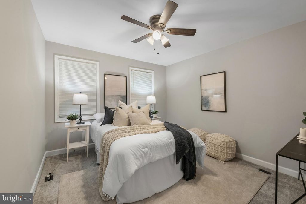 Image 12 of property listing at 607 S DURHAM ST, Baltimore, MD 21231