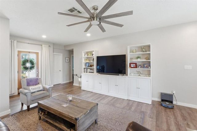 420 N Trailwood Street, Sulphur, LA 70663