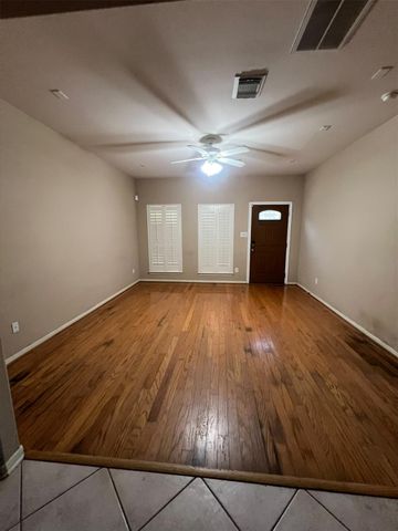 2211 Naomi Street, Houston, TX 77054