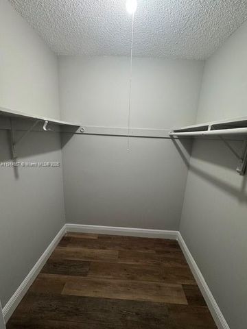 7810 SW 10th St, North Lauderdale, FL 33068