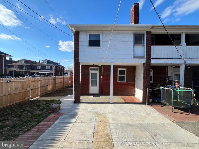 240 HARDING CT, York, PA 17403