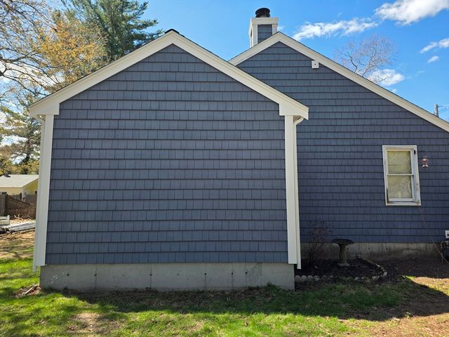 66 Wampatuck St, Pembroke, MA 02359