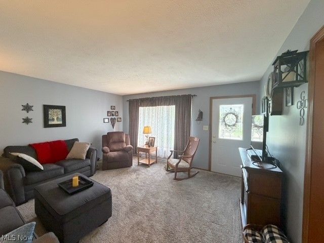 263 Forbes Street NE, New Philadelphia, OH 44663