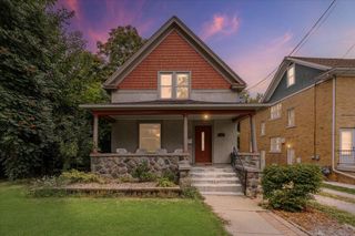 910 W Huron Street, Ann Arbor, MI 48103