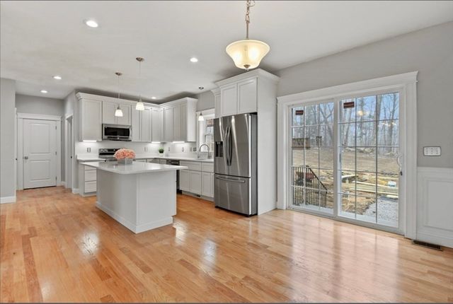 502 Pine Street, Leicester, MA 01571