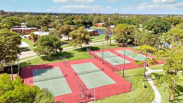1511 15th Lane C Bldg 65, Greenacres, FL 33463
