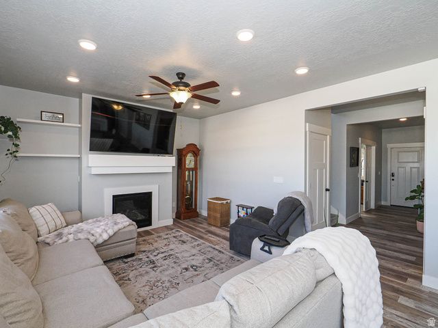 582 W DURFEE ST, Grantsville, UT 84029