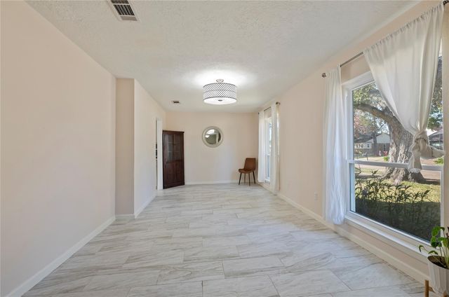 408 Broadmoor Street, Friendswood, TX 77546