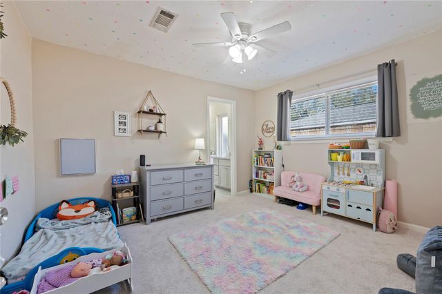 408 Broadmoor Street, Friendswood, TX 77546