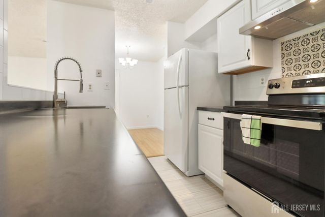 2013 Aspen Drive, Plainsboro, NJ 08536