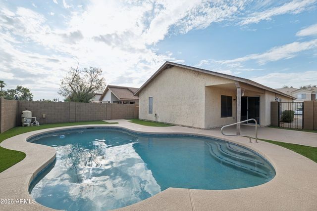 4605 W WAHALLA Lane, Glendale, AZ 85308
