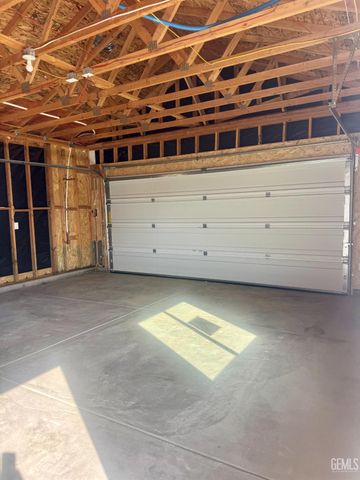 5101 Aliado Court, Bakersfield, CA 93307