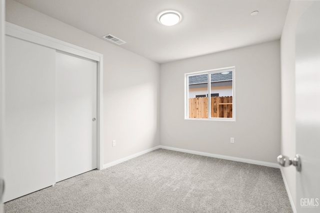 5101 Aliado Court, Bakersfield, CA 93307