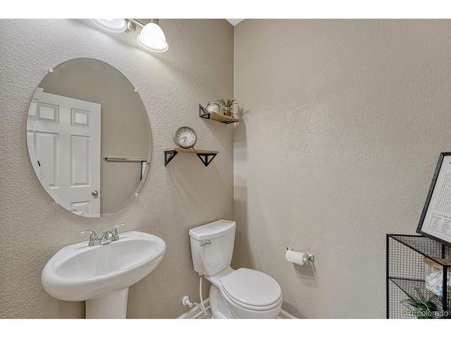 7516 Oasis Dr, Castle Rock, CO 80108