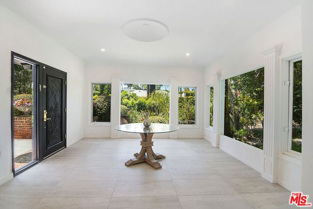 508 N Canon Drive, Beverly Hills, CA 90210