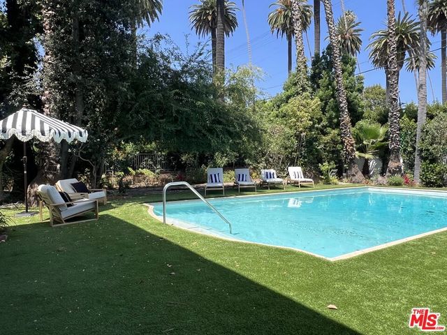 508 N Canon Drive, Beverly Hills, CA 90210