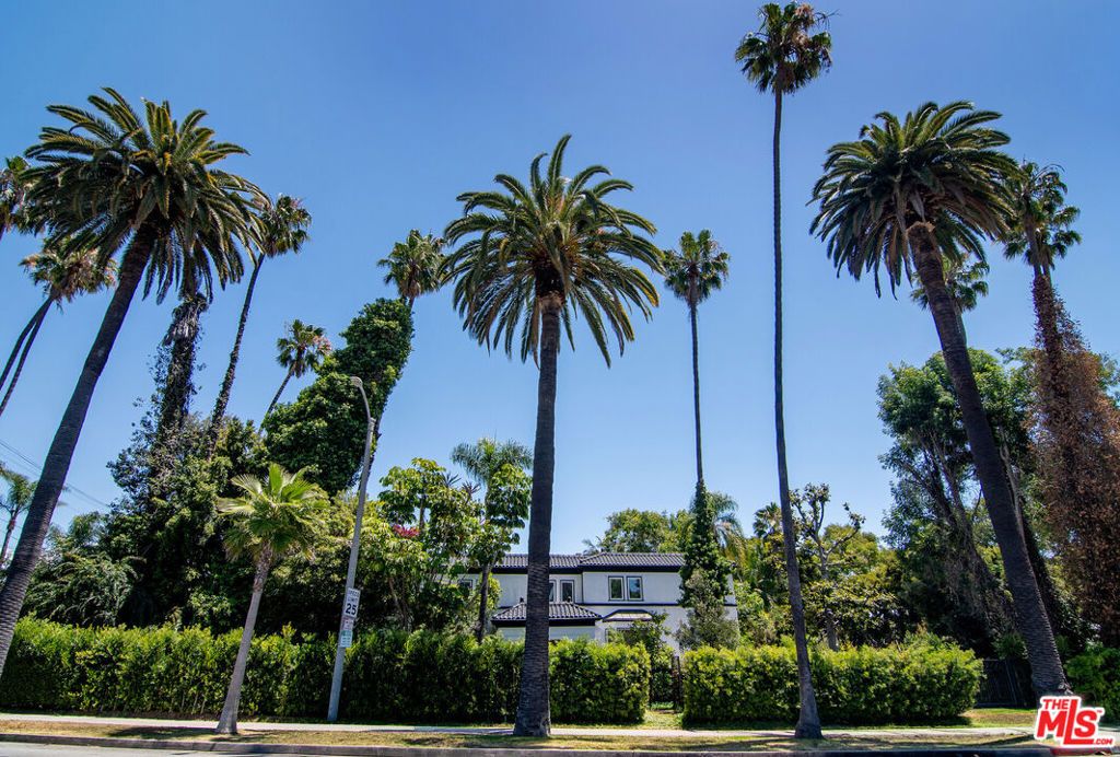 508 N Canon Drive, Beverly Hills, CA 90210