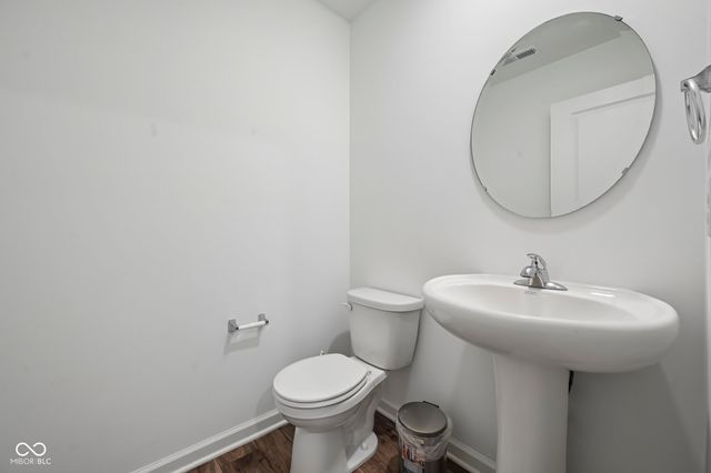 1612 N Regatta Drive, Greenfield, IN 46140