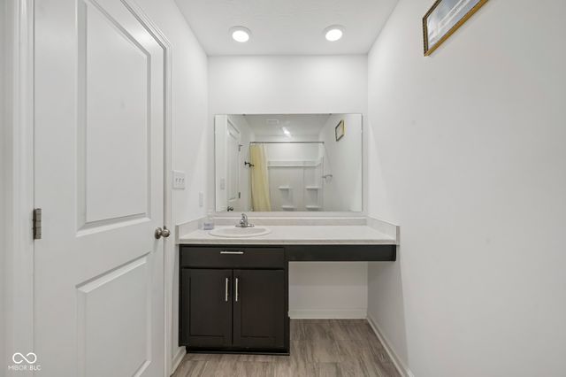 1612 N Regatta Drive, Greenfield, IN 46140