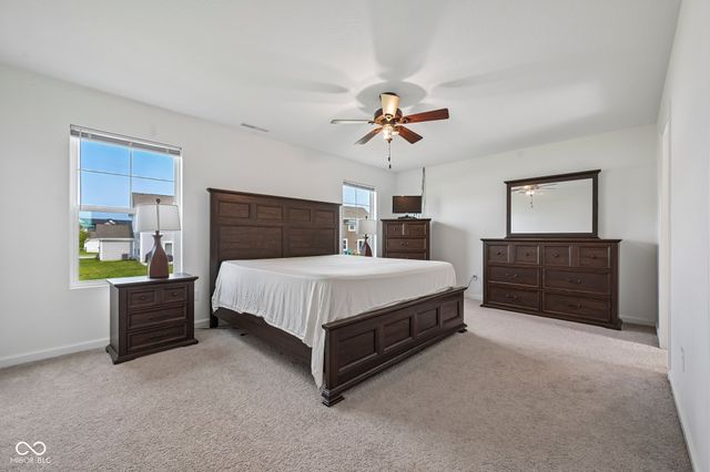 1612 N Regatta Drive, Greenfield, IN 46140