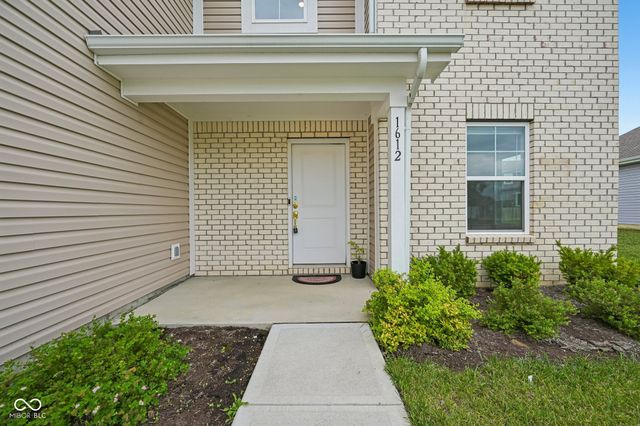 1612 N Regatta Drive, Greenfield, IN 46140