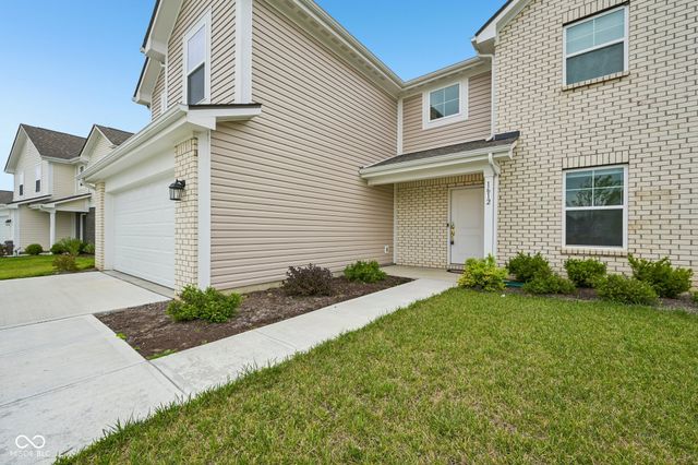 1612 N Regatta Drive, Greenfield, IN 46140