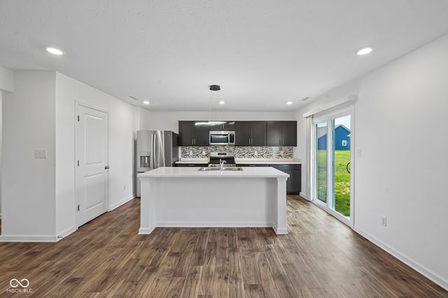 1612 N Regatta Drive, Greenfield, IN 46140