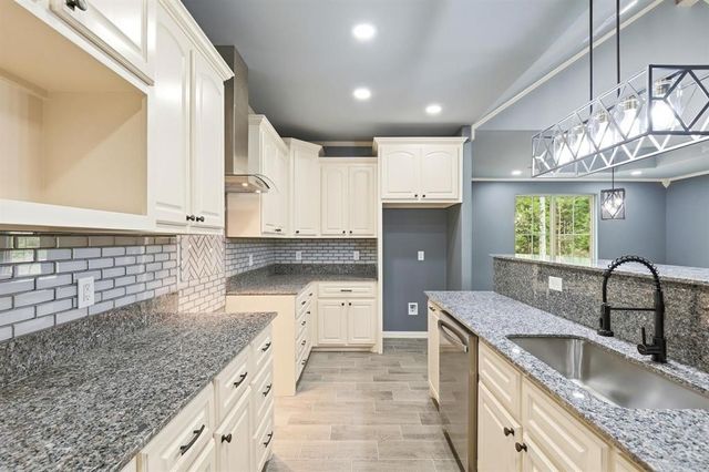 437 County Road 1660, Mt Pleasant, TX 75455