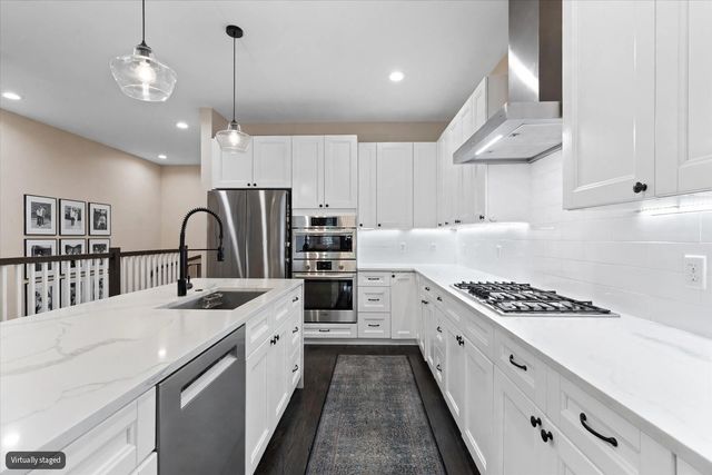 1939 N Humboldt Boulevard 1S, Chicago, IL 60647