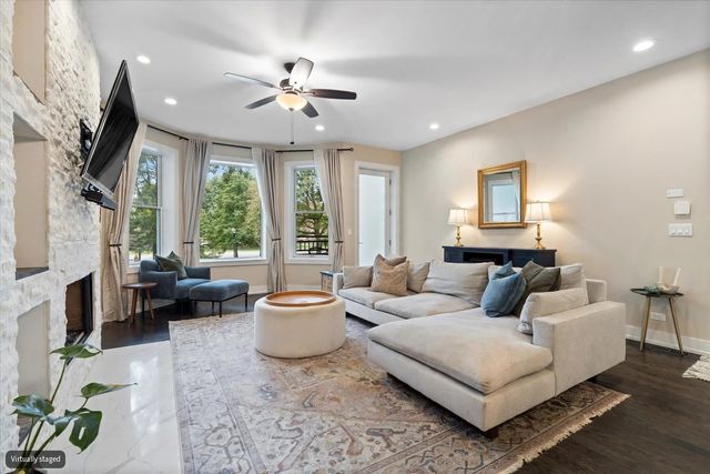 1939 N Humboldt Boulevard 1S, Chicago, IL 60647