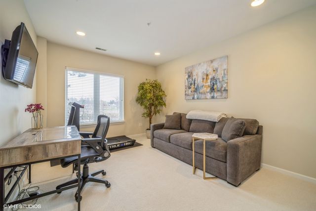 820 Weidner Road 210, Buffalo Grove, IL 60089