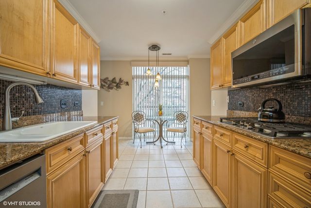820 Weidner Road 210, Buffalo Grove, IL 60089