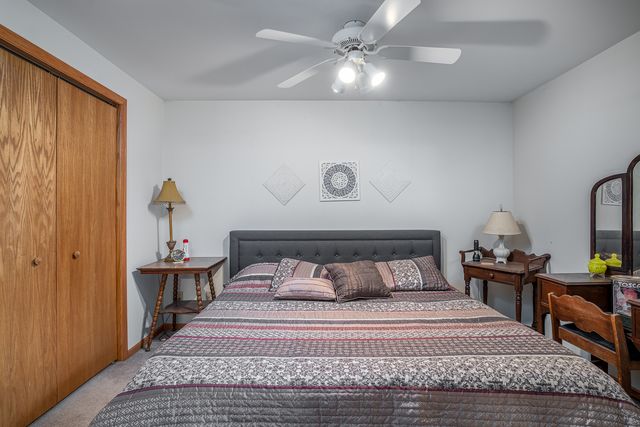 2613 Crystal Creek Court, Davenport, IA 52804