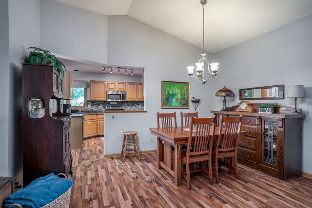 2613 Crystal Creek Court, Davenport, IA 52804