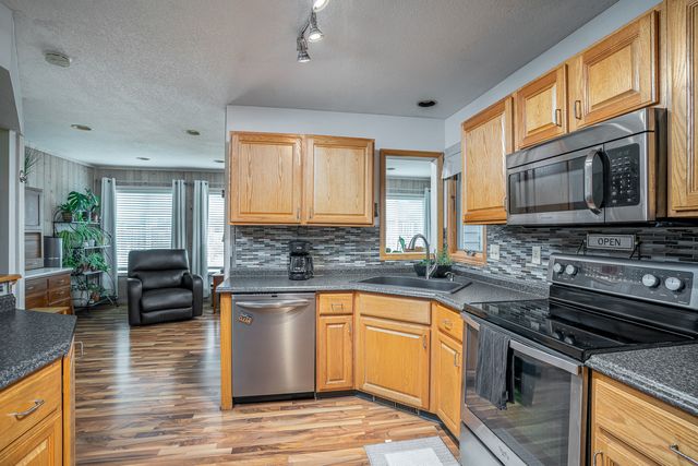 2613 Crystal Creek Court, Davenport, IA 52804