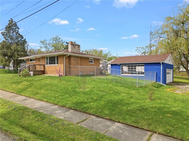 1157 Woodland Avenue, Alliance, OH 44601