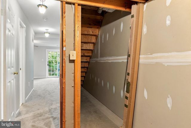 9659 FRANKLIN WOODS PL, Lorton, VA 22079