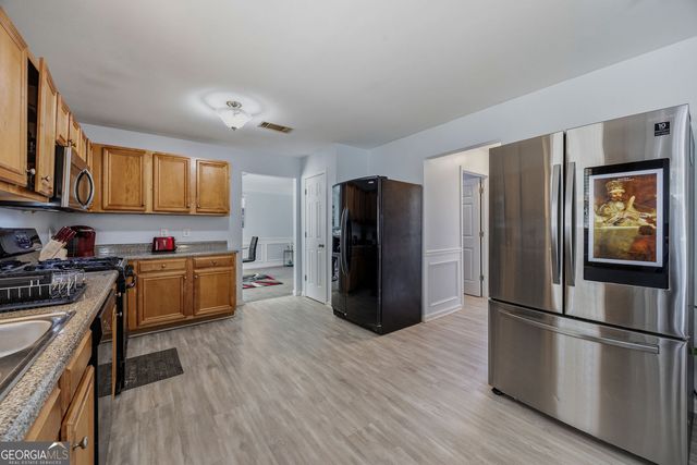 6266 Shell Drive, Atlanta, GA 30331