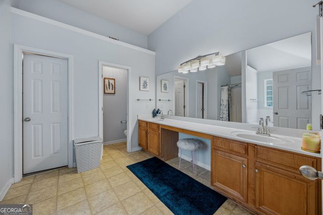 6266 Shell Drive, Atlanta, GA 30331