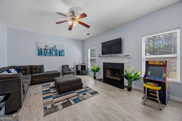 6266 Shell Drive, Atlanta, GA 30331