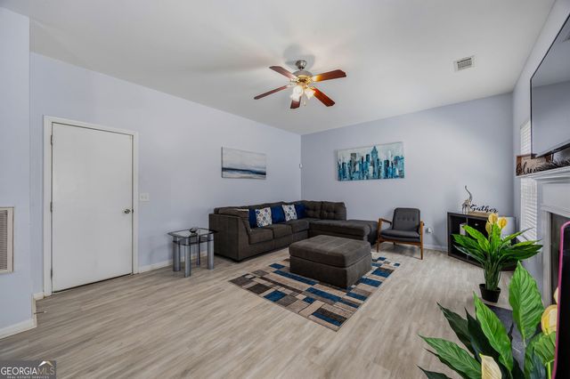 6266 Shell Drive, Atlanta, GA 30331