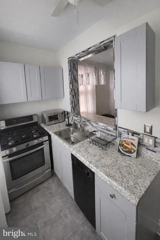 1122 COLUMBIA RD NW, Washington, DC 20009