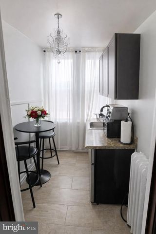 1122 COLUMBIA RD NW, Washington, DC 20009