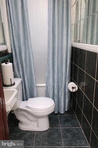 1122 COLUMBIA RD NW, Washington, DC 20009