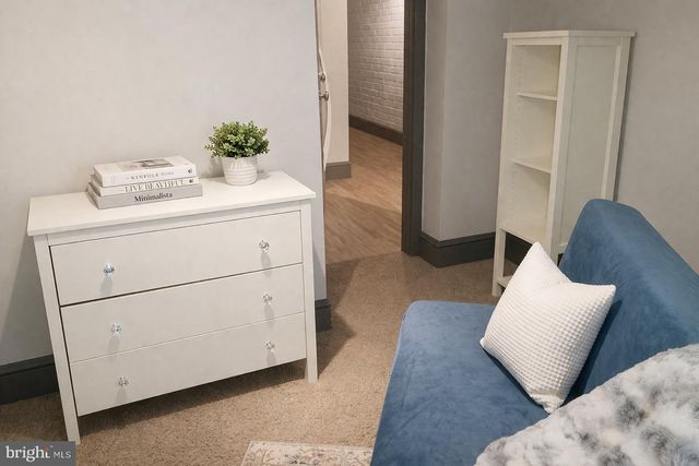 1122 COLUMBIA RD NW, Washington, DC 20009