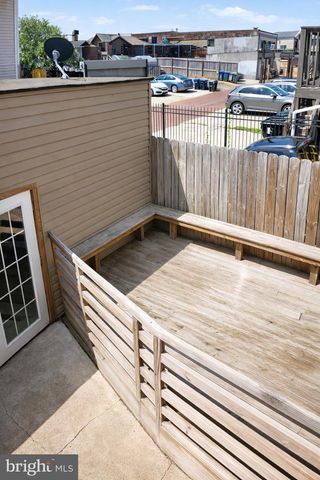 1122 COLUMBIA RD NW, Washington, DC 20009