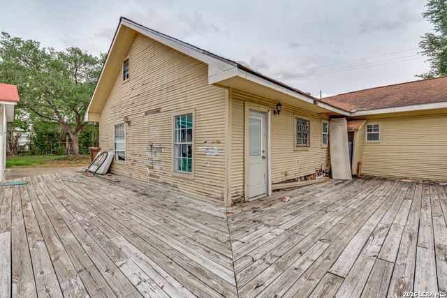 3311 W Commerce, San Antonio, TX 78207