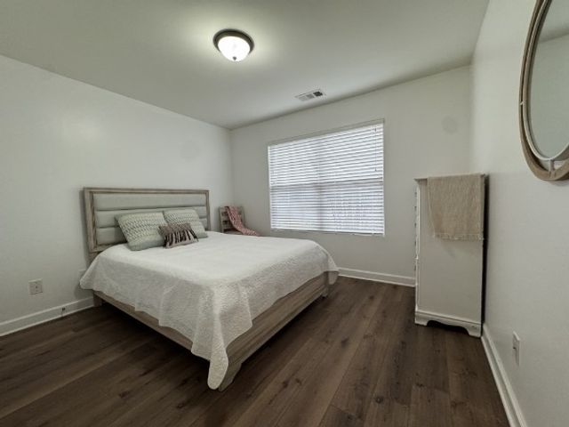 2422 Duxbury Dr, Columbia, TN 38401