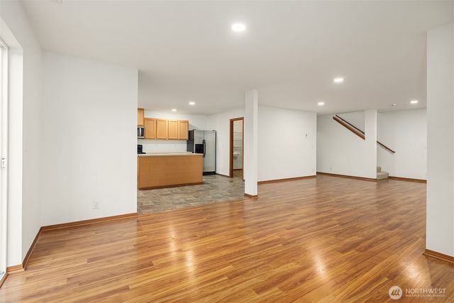 21353 SE 289th Way, Kent, WA 98042