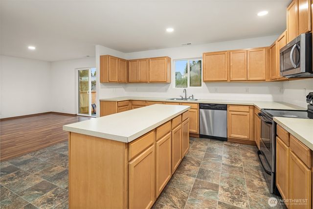 21353 SE 289th Way, Kent, WA 98042